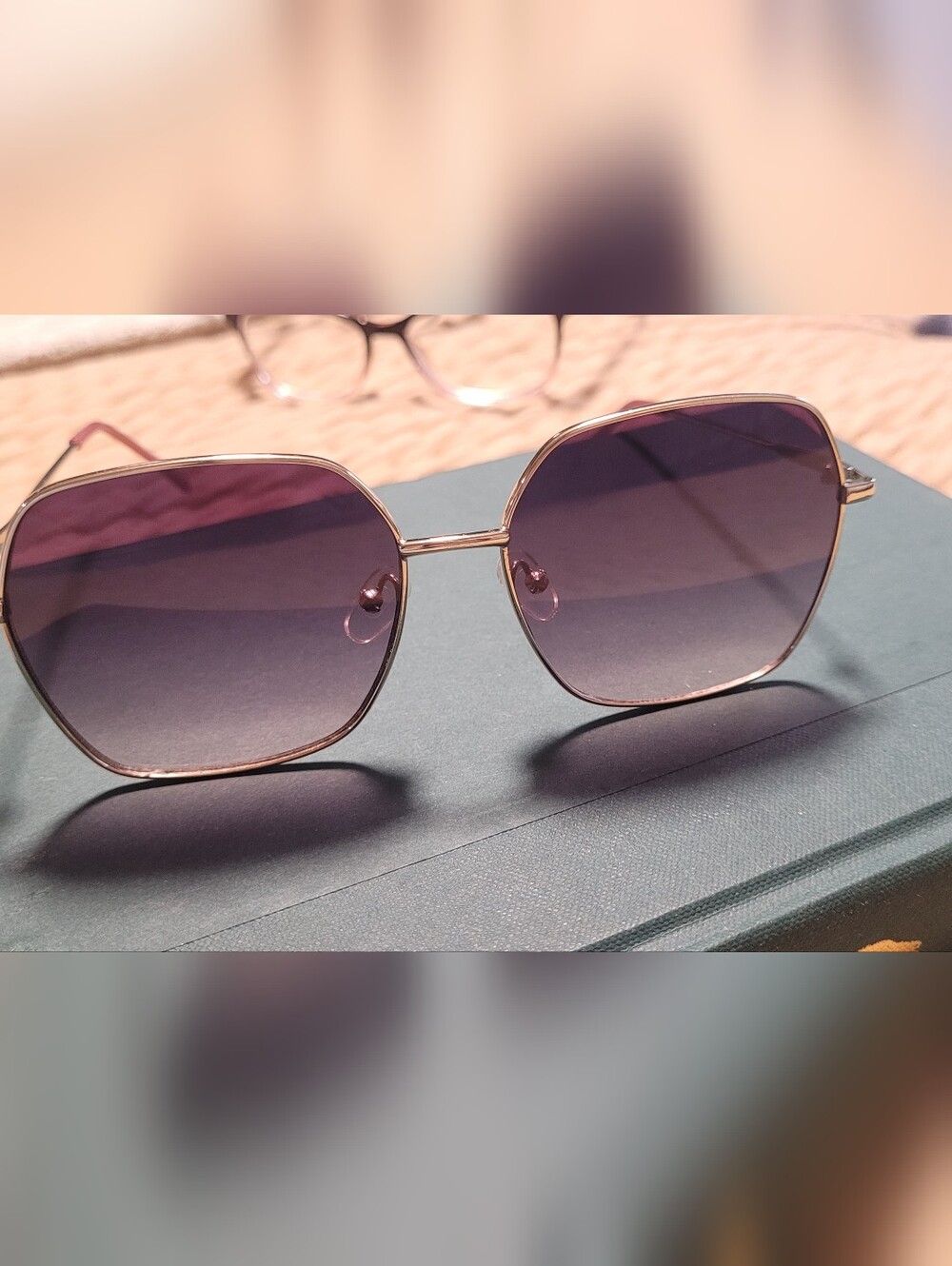 💚10 for $10💚 Bundle and save Gold Frame Purple Gradient Sunglasses